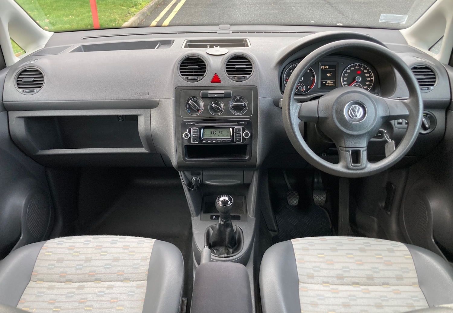 Used Volkswagen Caddy Maxi 2011 for sale - 77275140: Photo 9