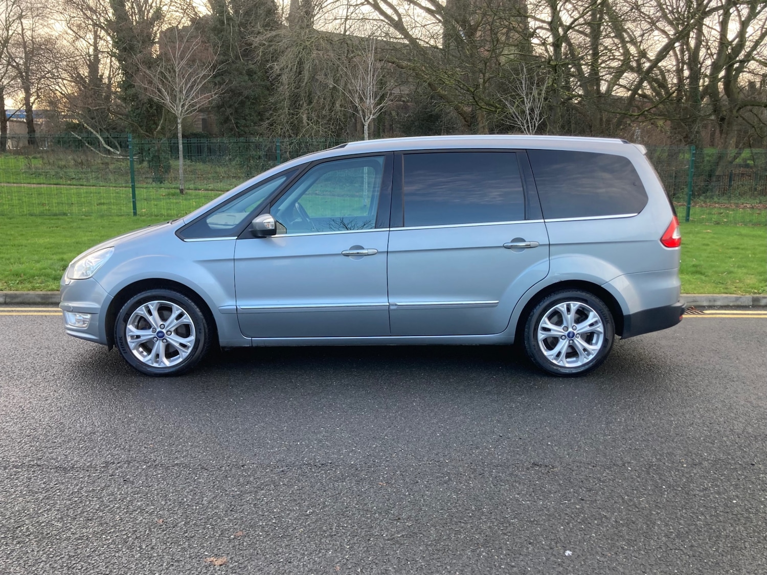 Used Ford Galaxy 2012 for sale - 76963590: Photo 5