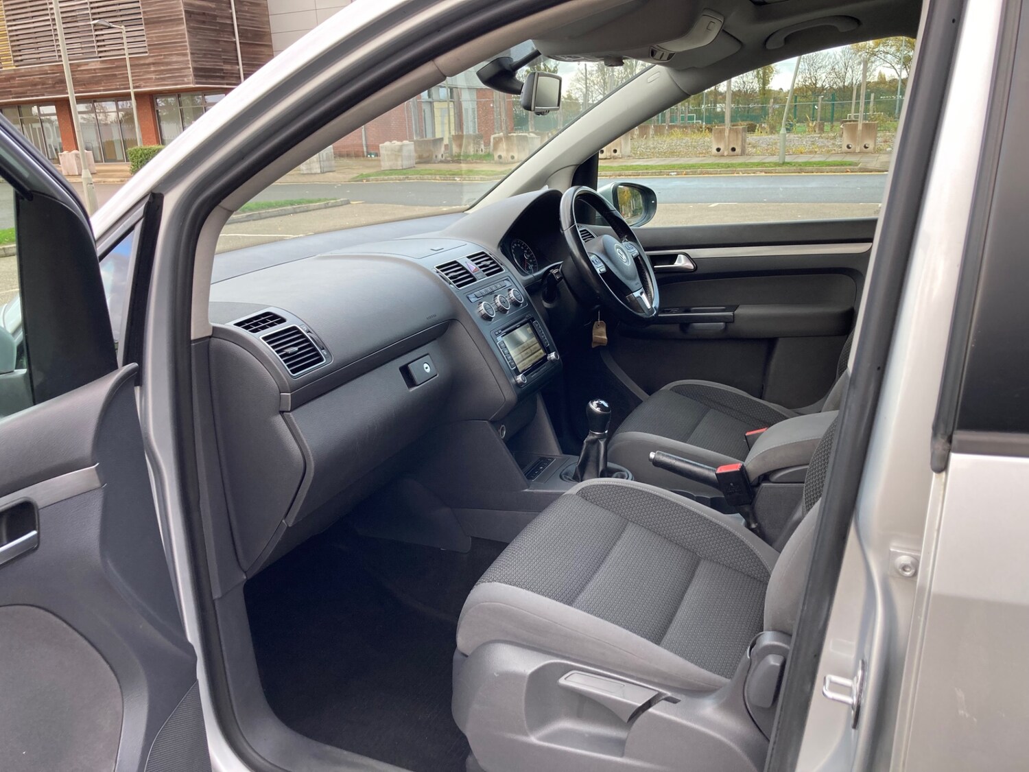 Used Volkswagen Touran 2012 for sale - 76431143: Photo 15