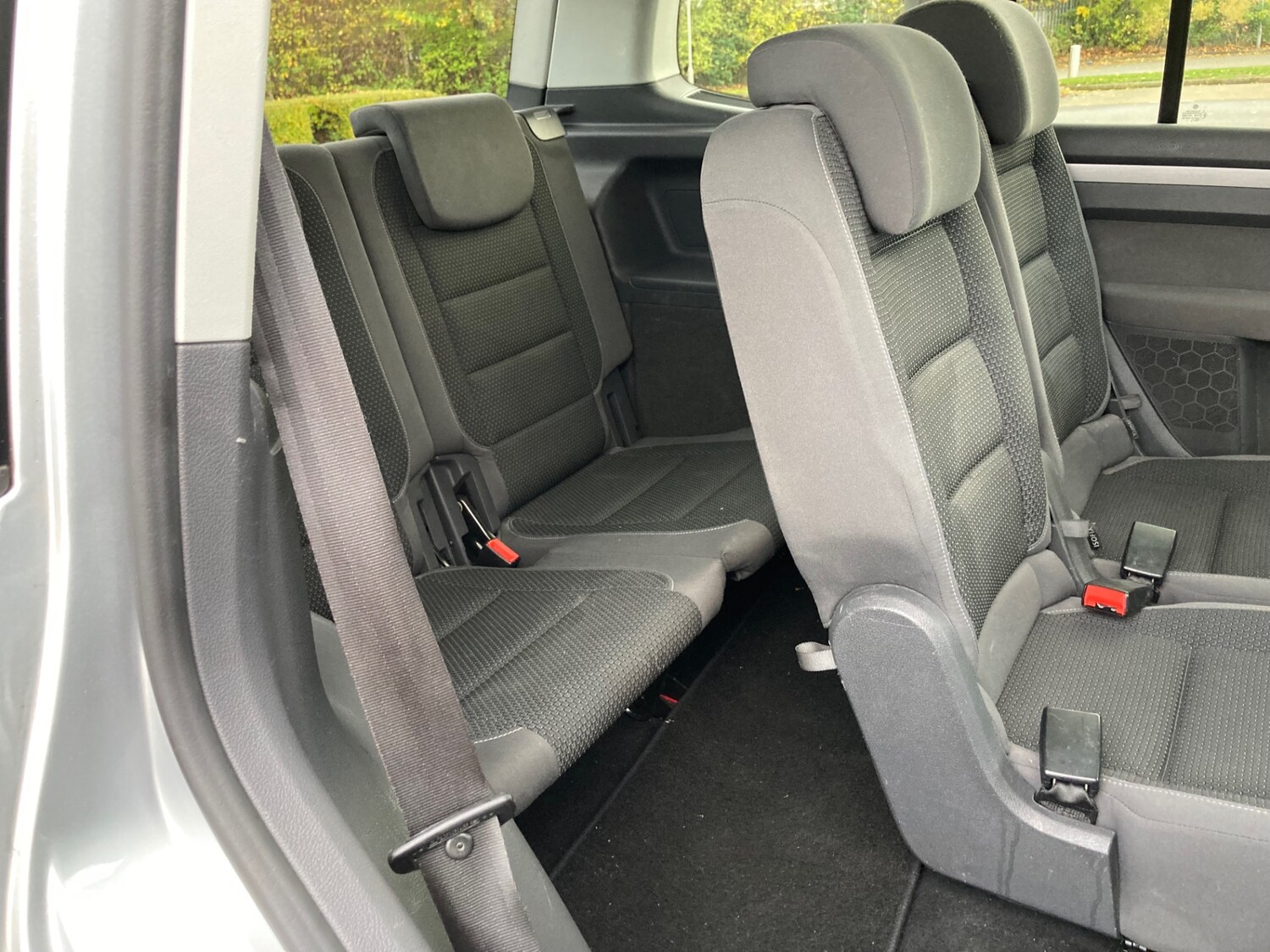 Used Volkswagen Touran 2012 for sale - 76431143: Photo 18