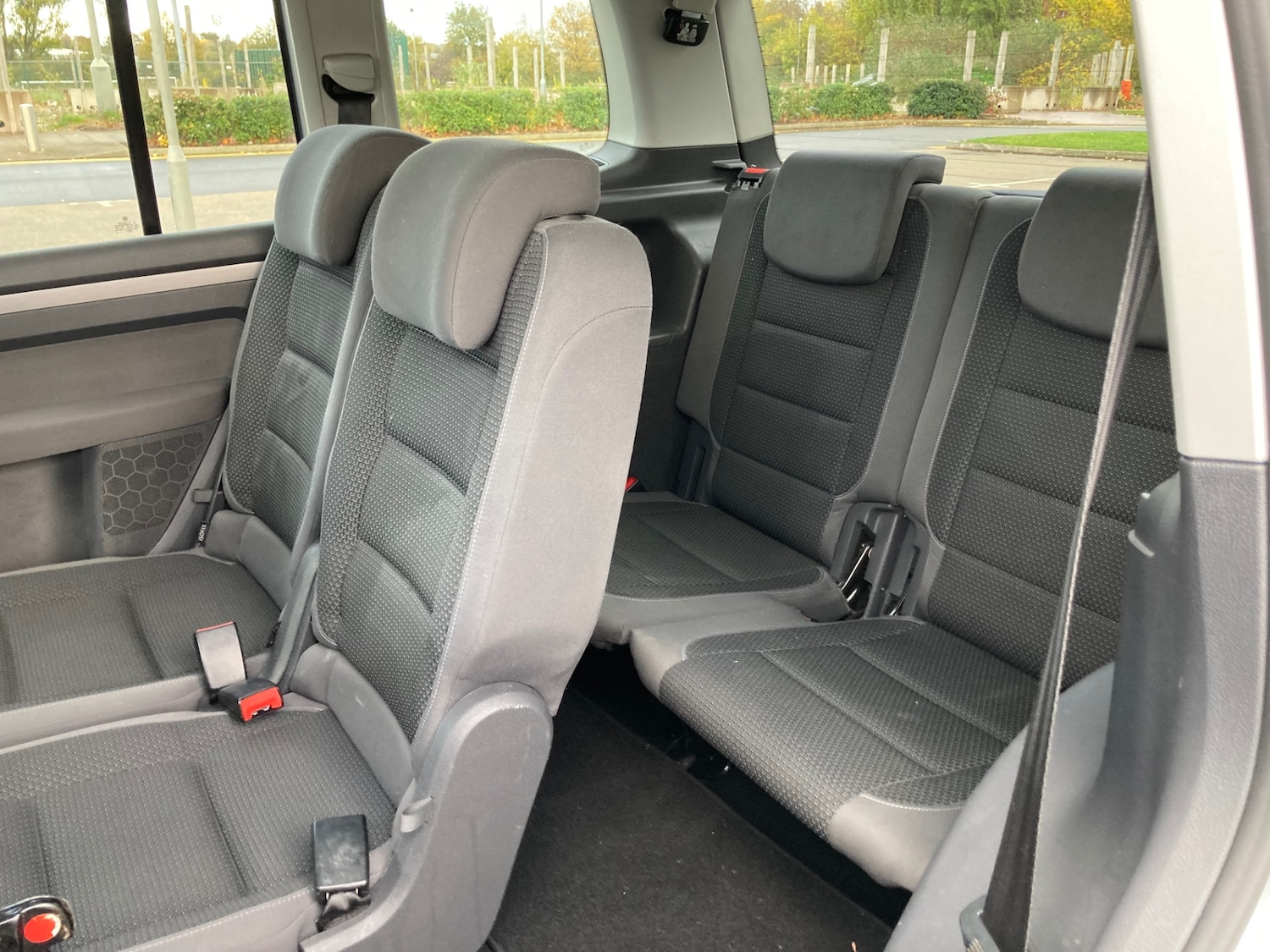 Used Volkswagen Touran 2012 for sale - 76431143: Photo 19