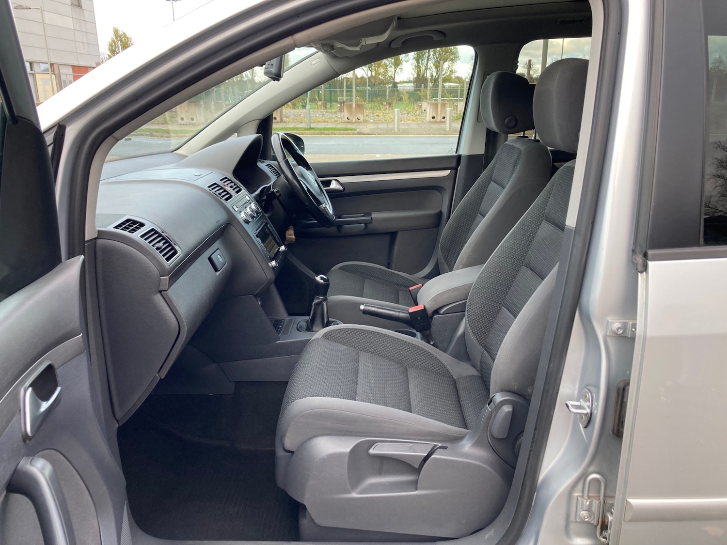 Used Volkswagen Touran 2012 for sale - 76431143: Photo 27