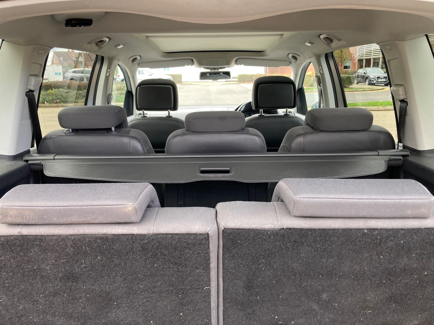 Used Volkswagen Touran 2012 for sale - 76431143: Photo 29