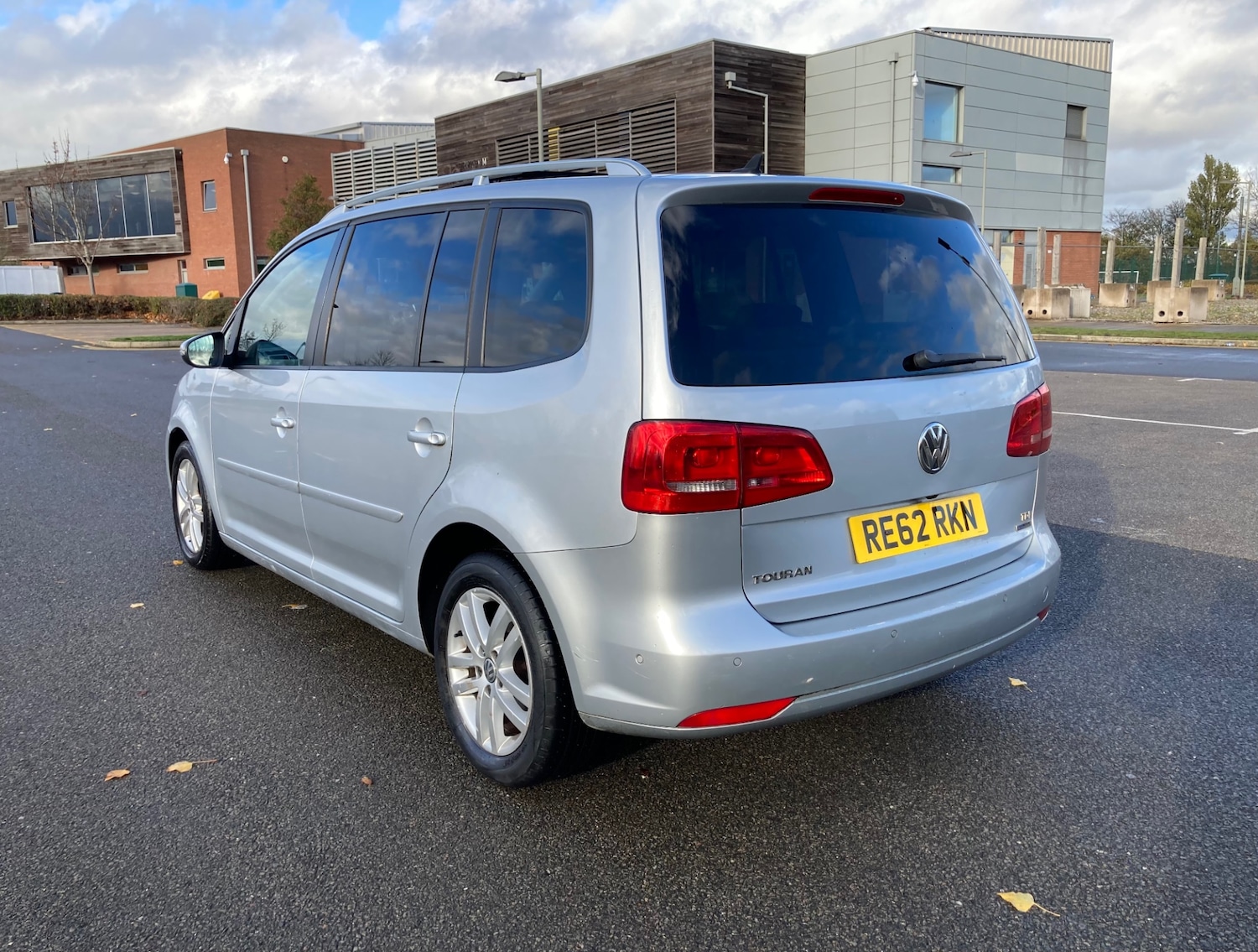 Used Volkswagen Touran 2012 for sale - 76431143: Photo 3