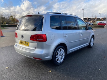 Used Volkswagen Touran 2012 for sale - 76431143: Photo