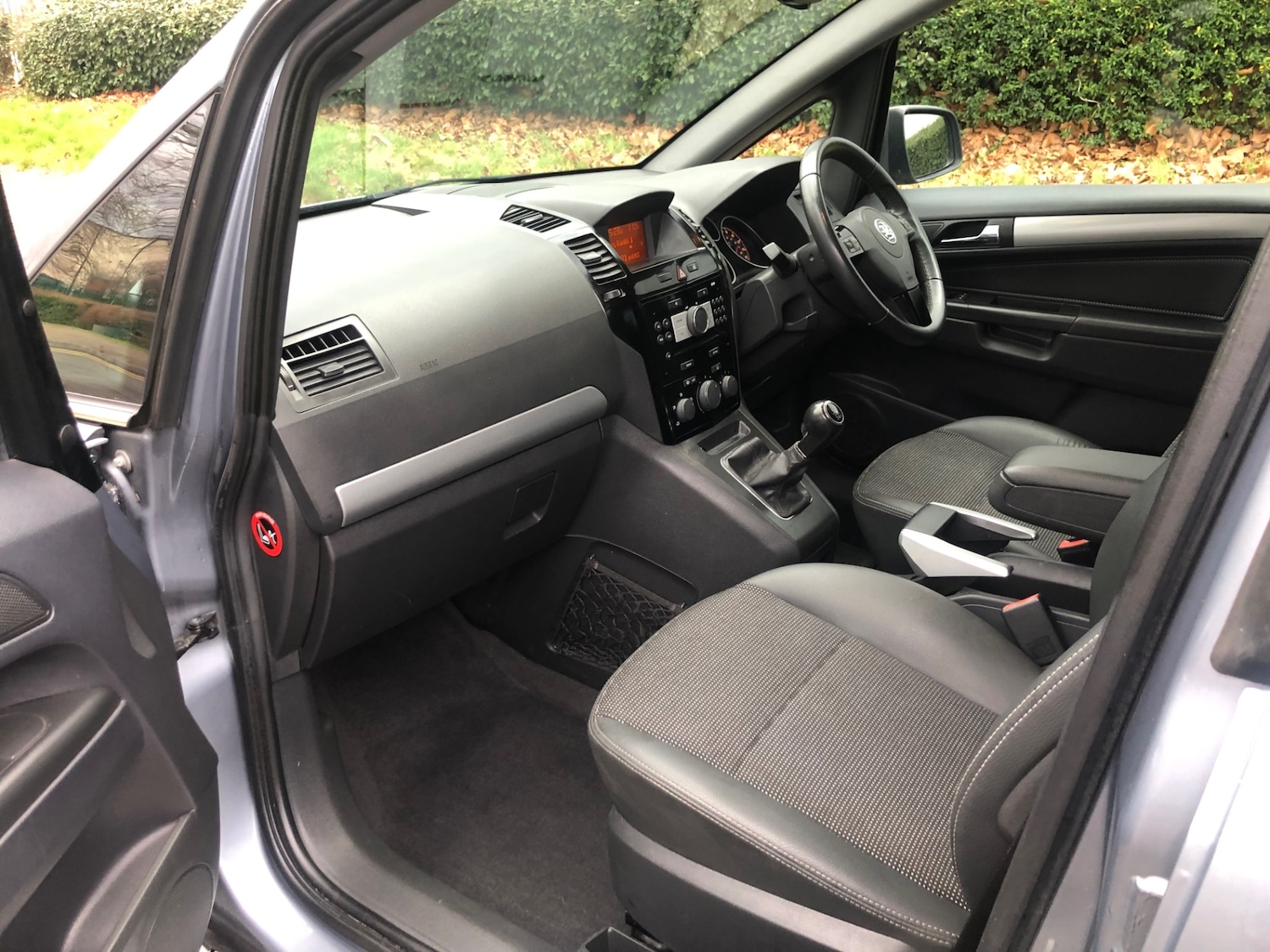 Used Vauxhall Zafira 2011 for sale - 75968574: Photo 14