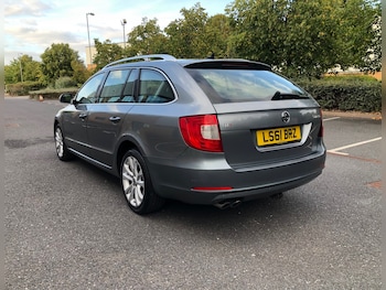 Used Skoda Superb 2011 for sale - 75644608: Photo