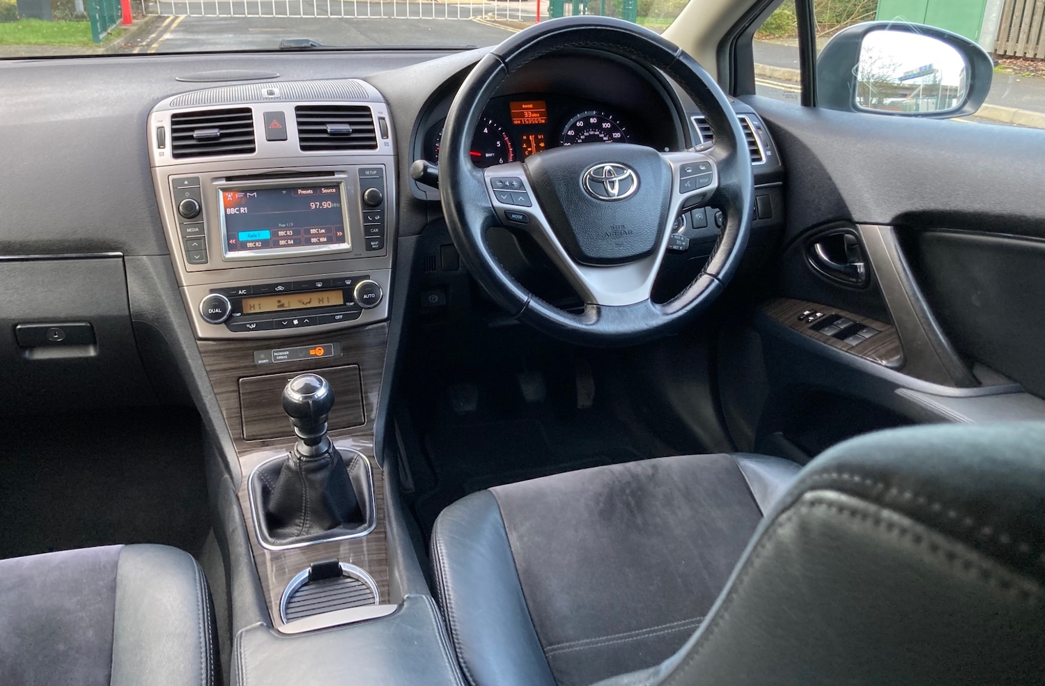 Used Toyota Avensis 2012 for sale - 77275133: Photo 10