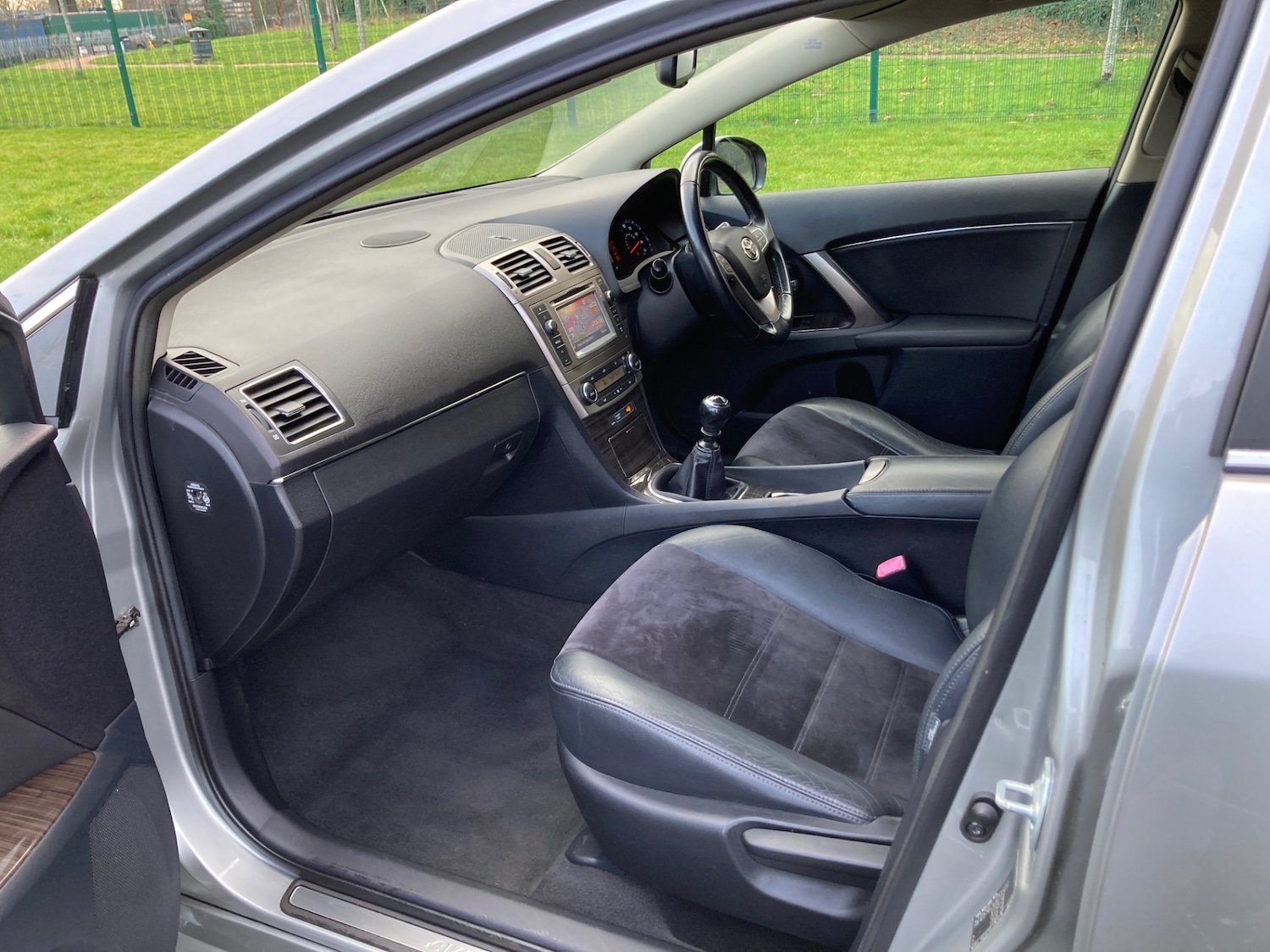 Used Toyota Avensis 2012 for sale - 77275133: Photo 13