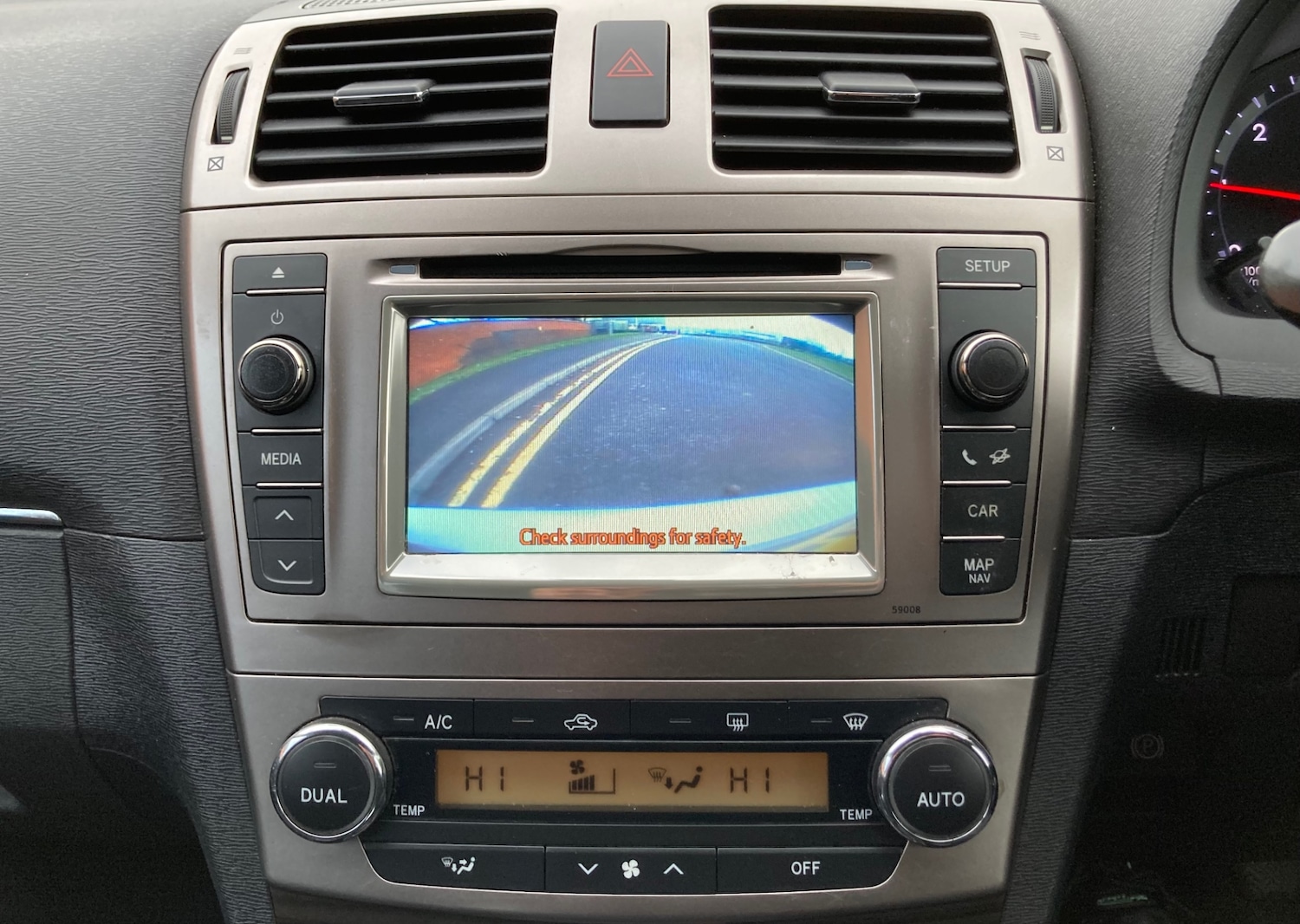 Used Toyota Avensis 2012 for sale - 77275133: Photo 18