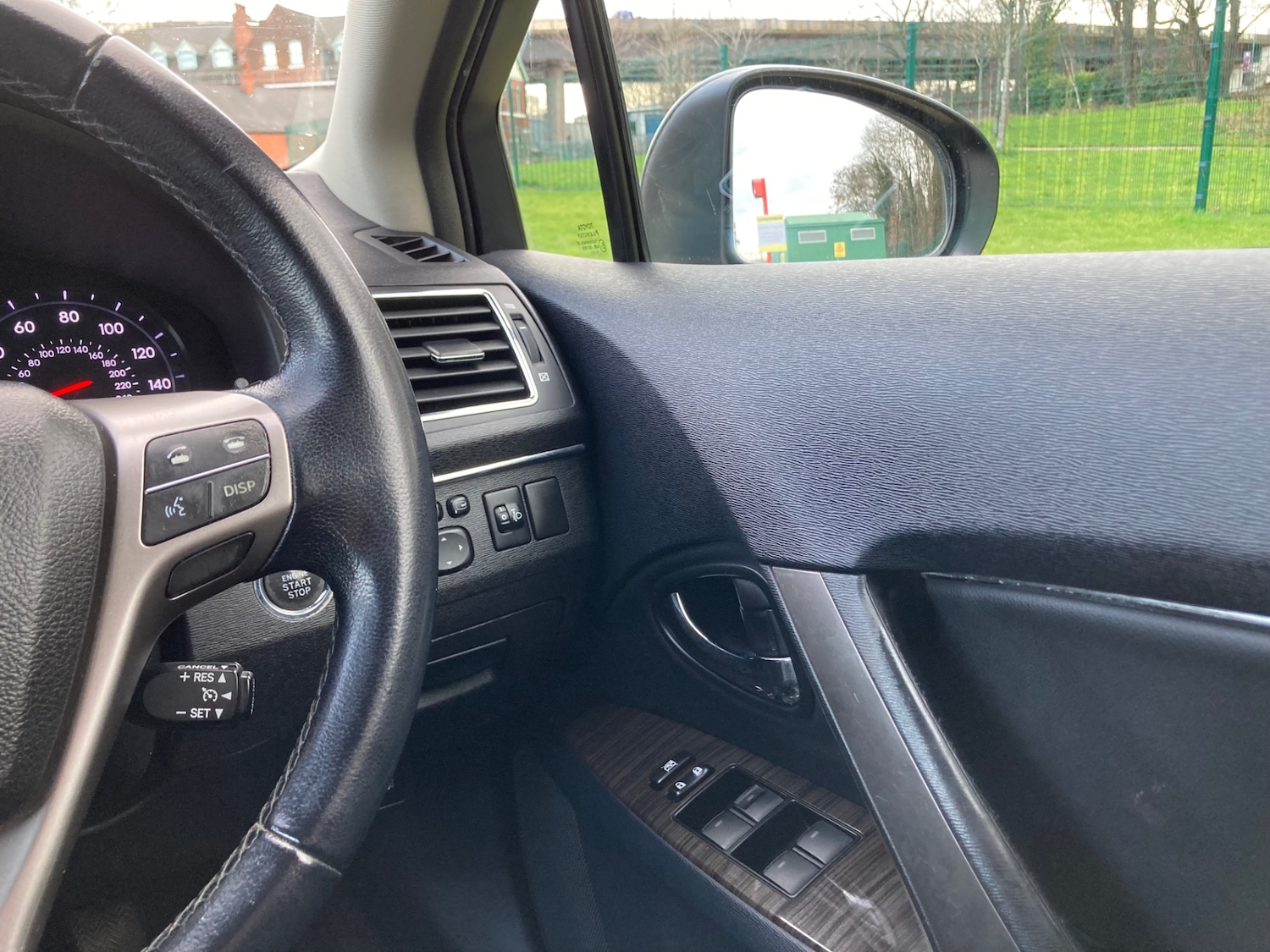 Used Toyota Avensis 2012 for sale - 77275133: Photo 22