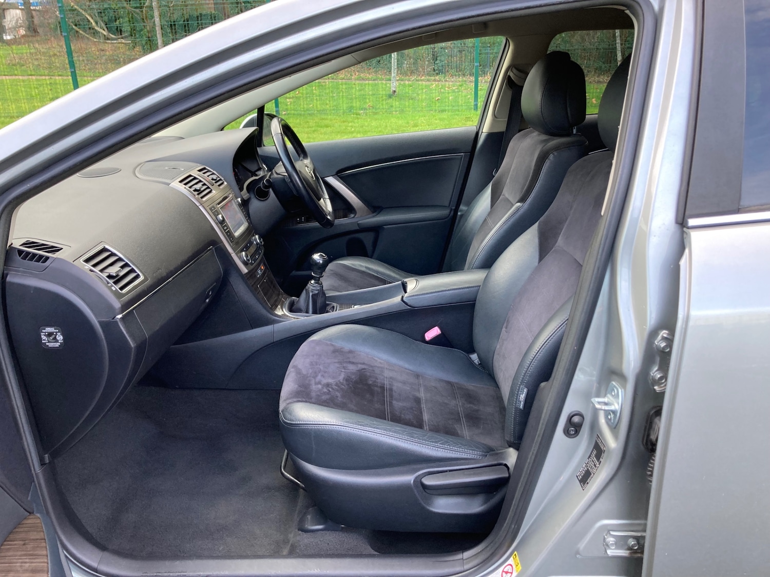 Used Toyota Avensis 2012 for sale - 77275133: Photo 23