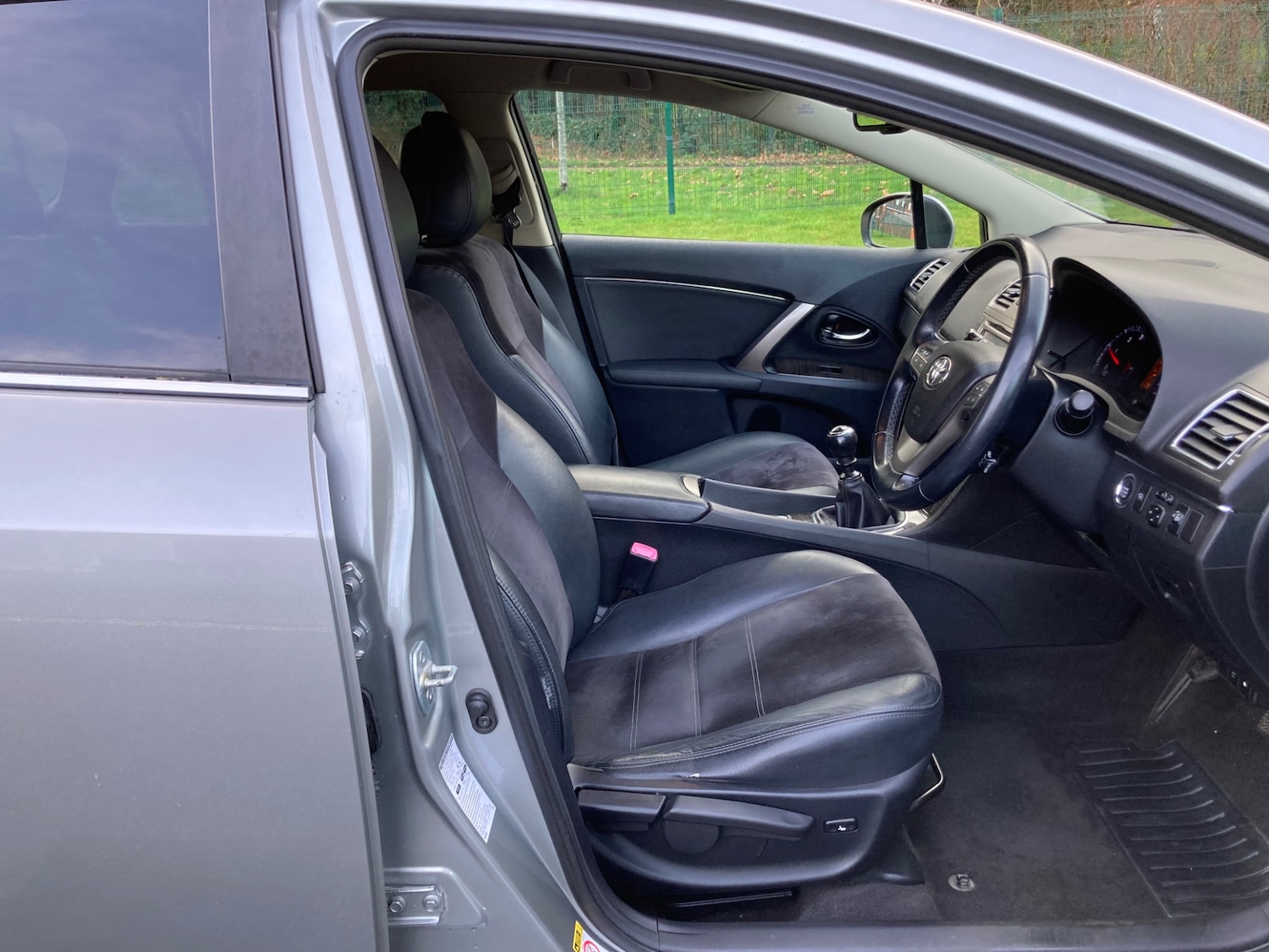 Used Toyota Avensis 2012 for sale - 77275133: Photo 24