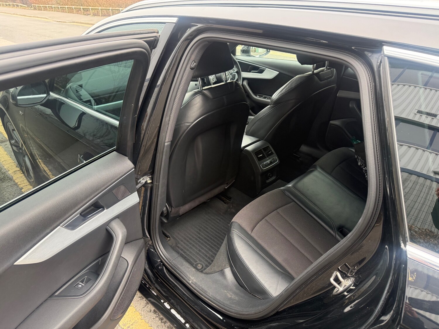 Used Audi A4 2016 for sale - 77709352: Photo 11