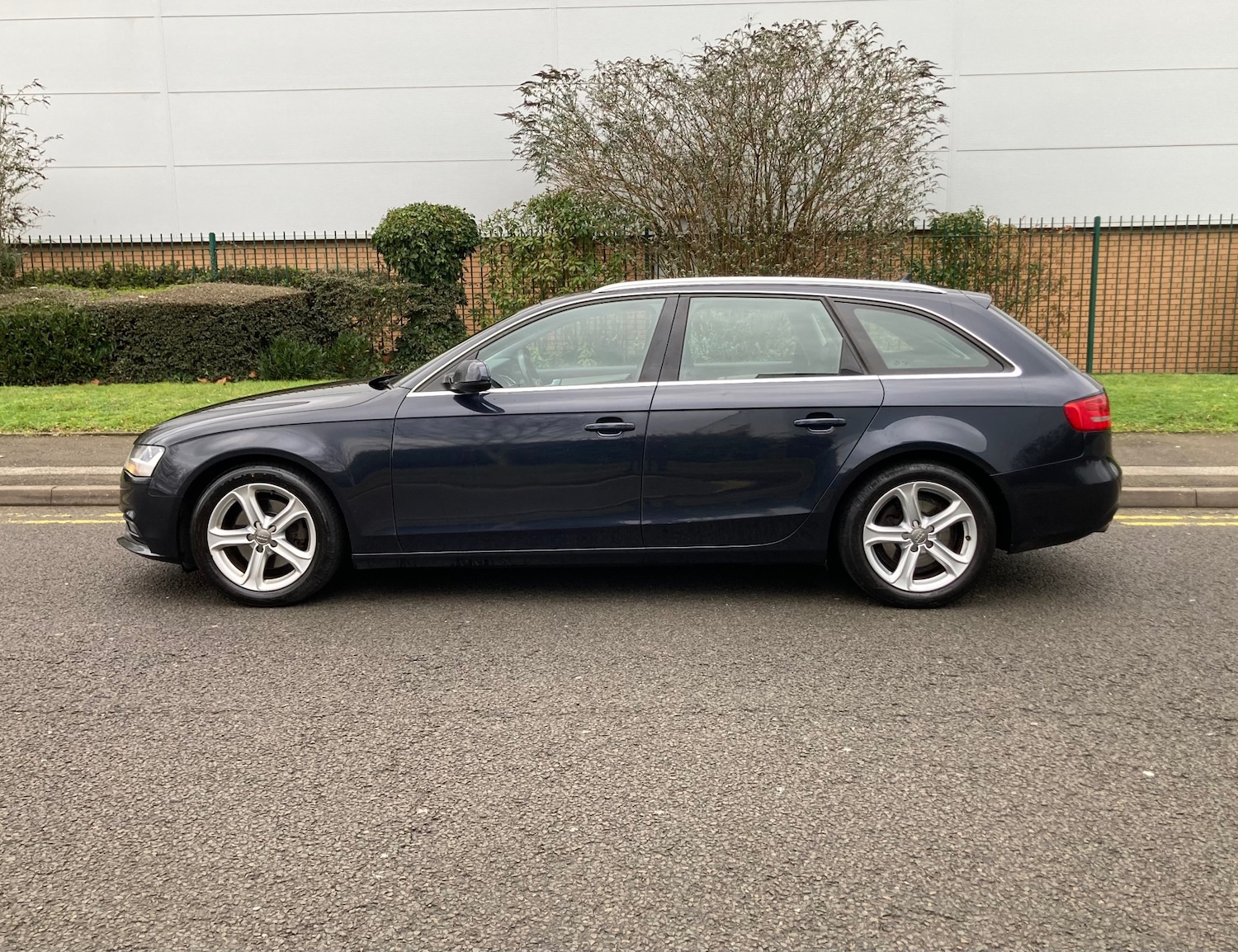 Used Audi A4 2012 for sale - 77371114: Photo 6