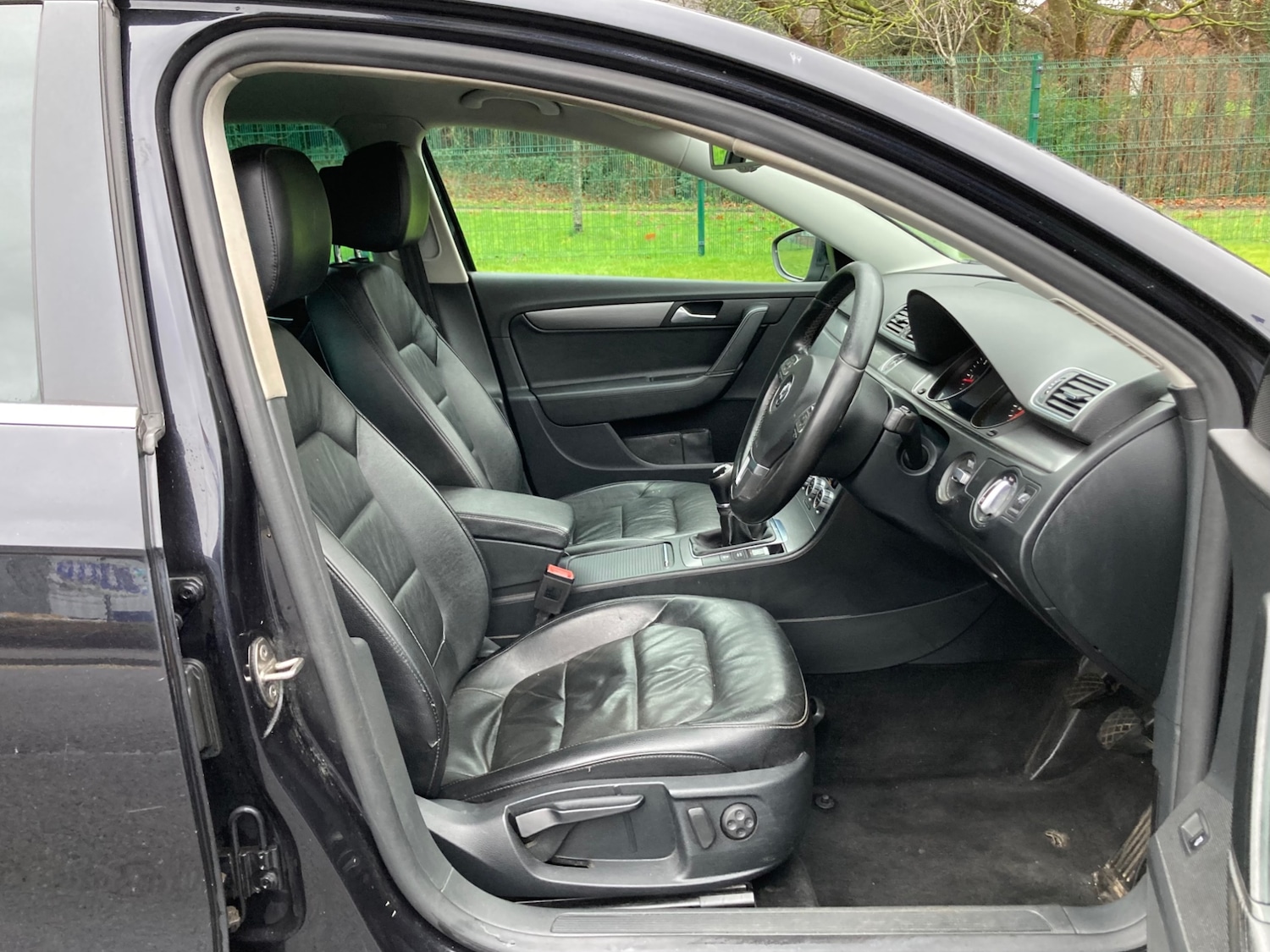 Used Volkswagen Passat 2014 for sale - 77276133: Photo 24