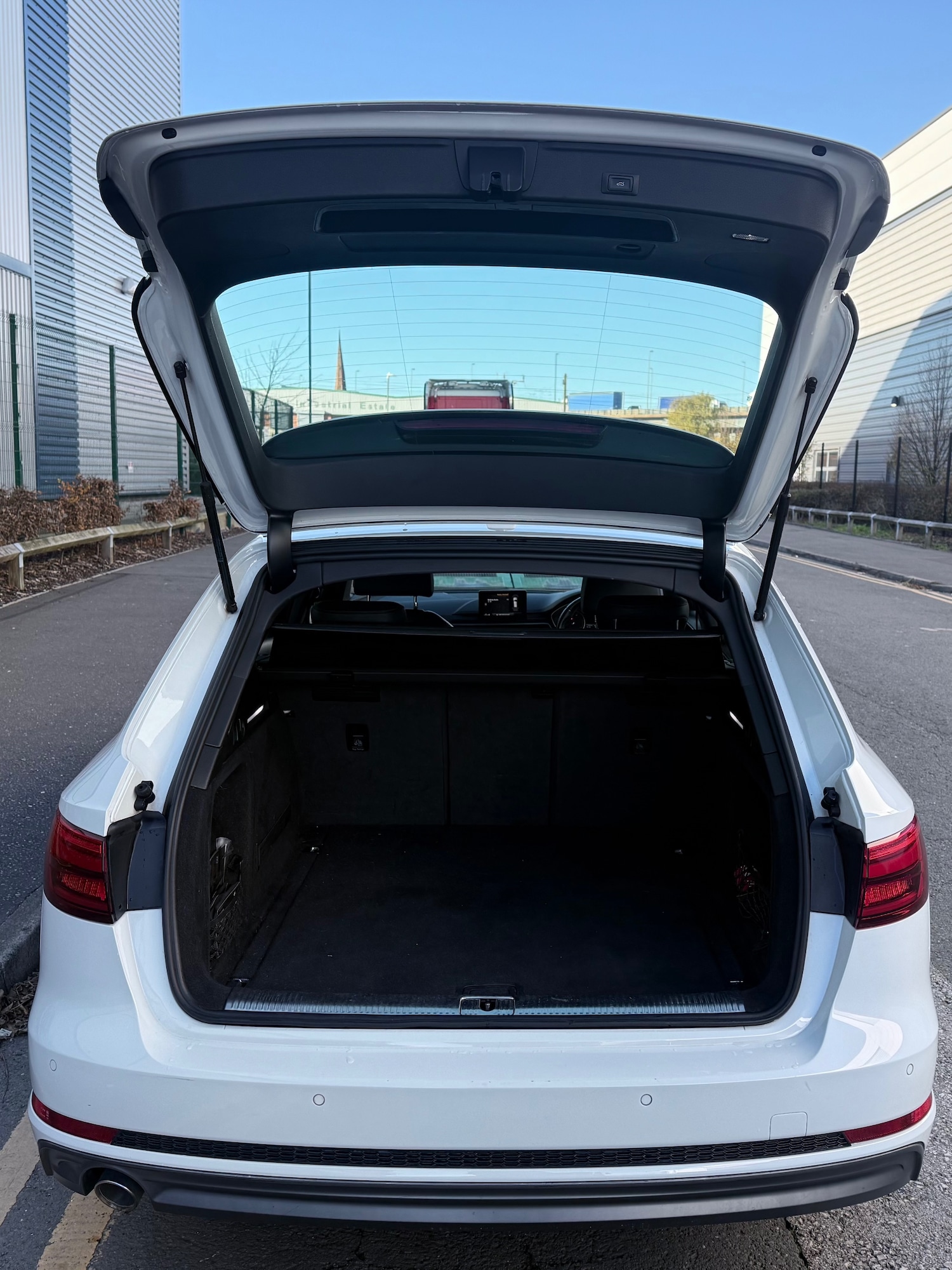 Used Audi A4 2016 for sale - 76637912: Photo 17