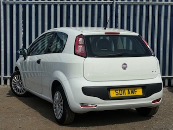 Used Fiat Punto Evo 2011 for sale - 75438238: Photo