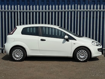 Used Fiat Punto Evo 2011 for sale - 75438238: Photo