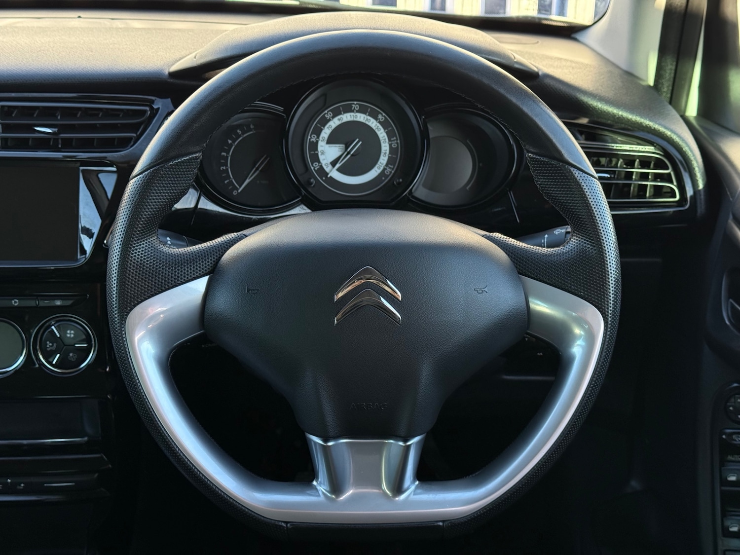 Used Citroen C3 2016 for sale - 76591604: Photo 19