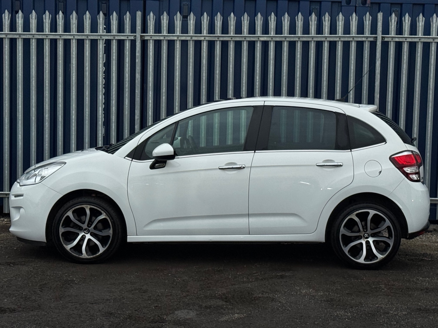 Used Citroen C3 2016 for sale - 76591604: Photo 9