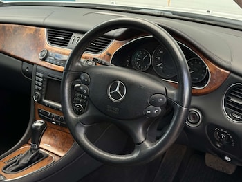 Used Mercedes-Benz CLS 2005 for sale - 79627710: Photo