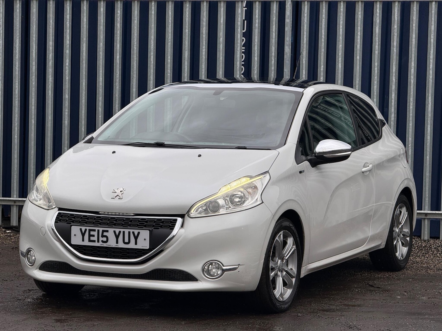 Used Peugeot 208 2015 for sale - 77376216: Photo 10