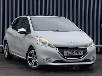Used Peugeot 208 2015 for sale - 77376216: Photo