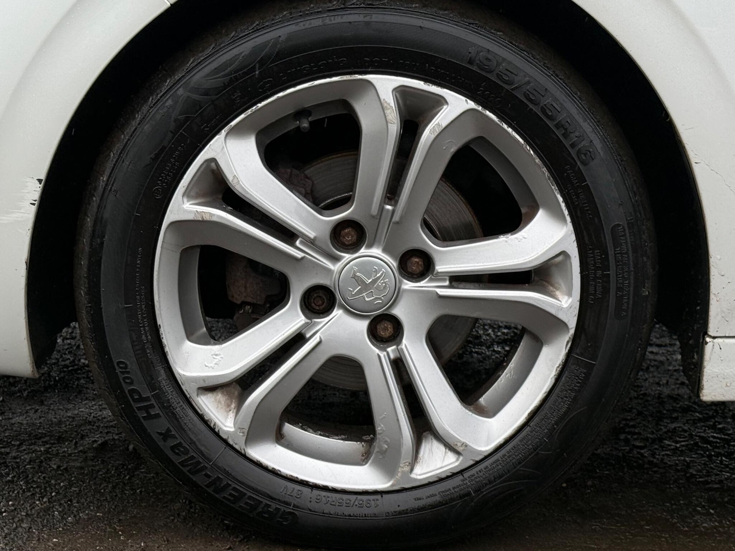 Used Peugeot 208 2015 for sale - 77376216: Photo 37