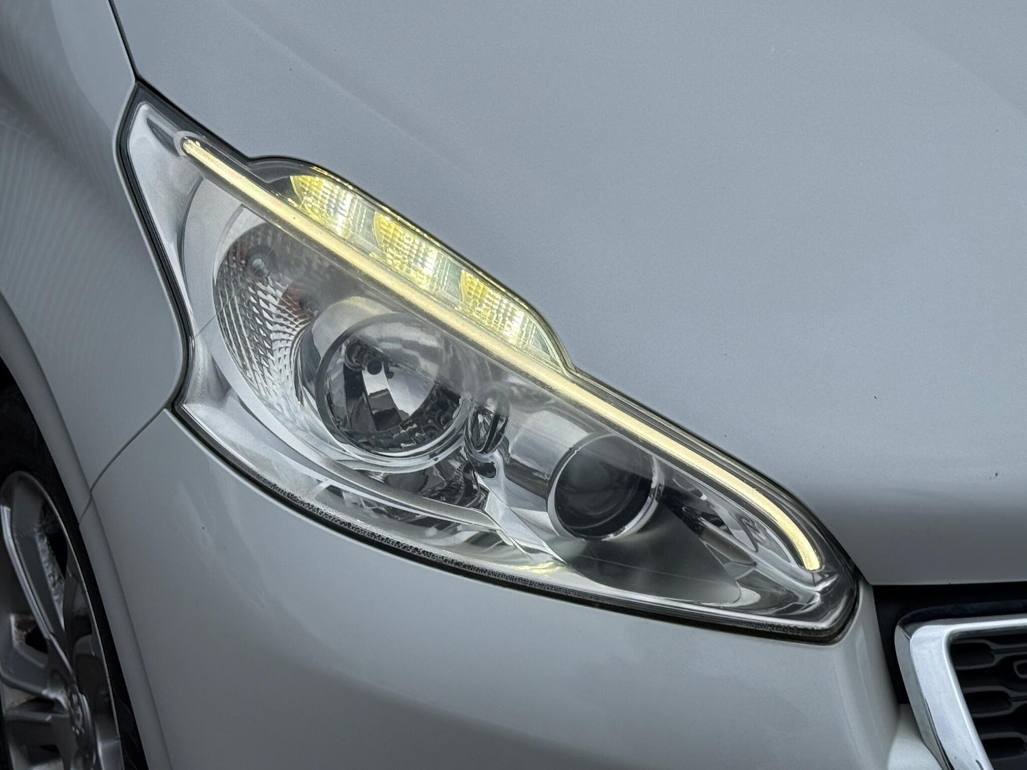 Used Peugeot 208 2015 for sale - 77376216: Photo 38