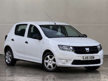 Used Dacia Sandero 2015 for sale - 78838721: Photo