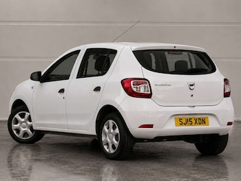 Used Dacia Sandero 2015 for sale - 78838721: Photo