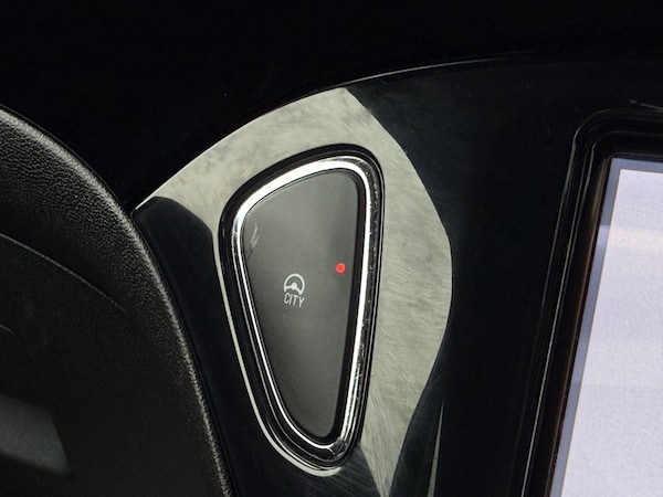Used Vauxhall ADAM 2015 for sale - 75952474: Photo 27