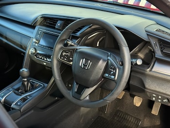 Used Honda Civic 2020 for sale - 76681946: Photo