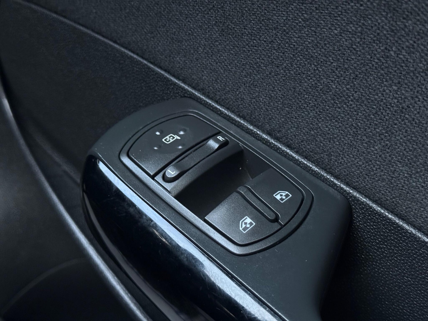 Used Vauxhall Corsa for sale - 77598484: Photo 27