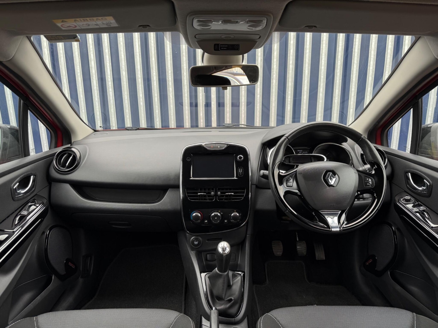 Used Renault Clio for sale - 76681947: Photo 14