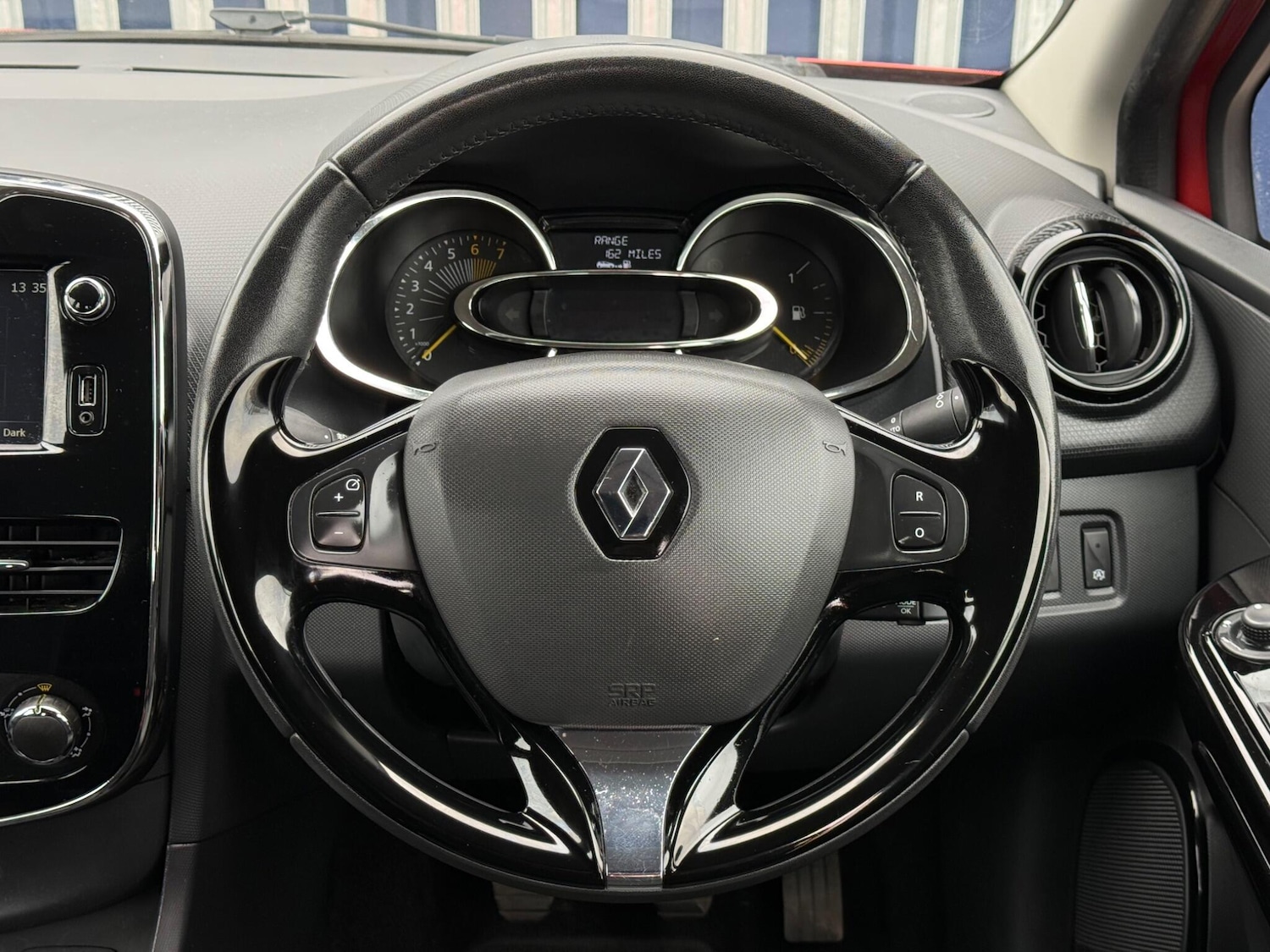 Used Renault Clio for sale - 76681947: Photo 16