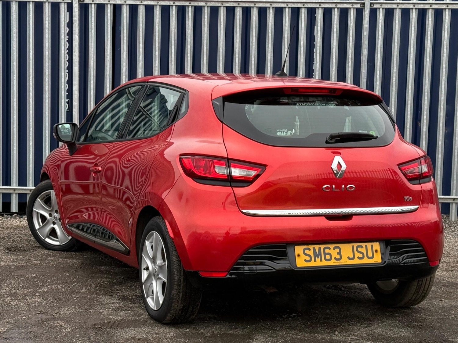 Used Renault Clio for sale - 76681947: Photo 2