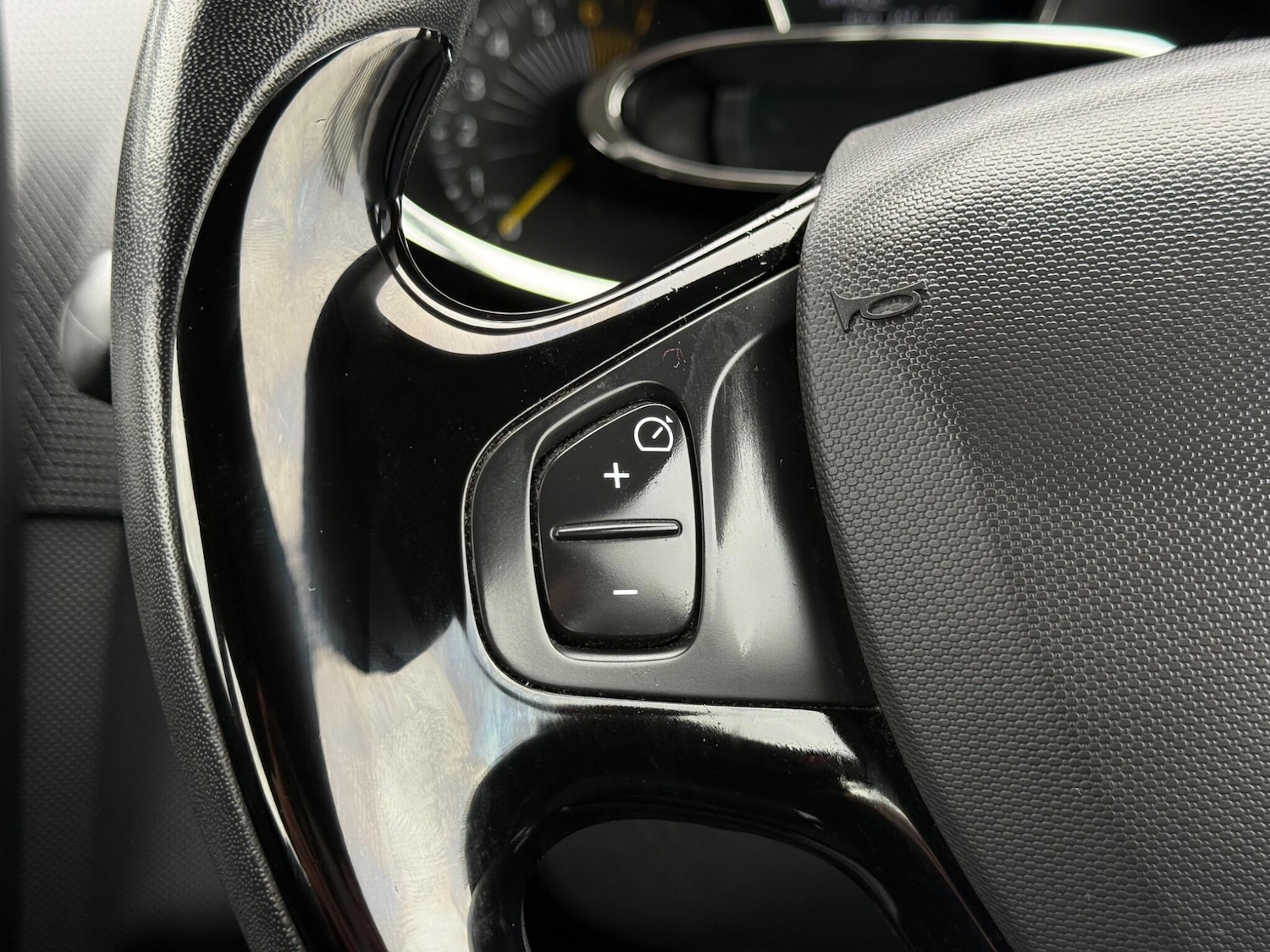 Used Renault Clio for sale - 76681947: Photo 22