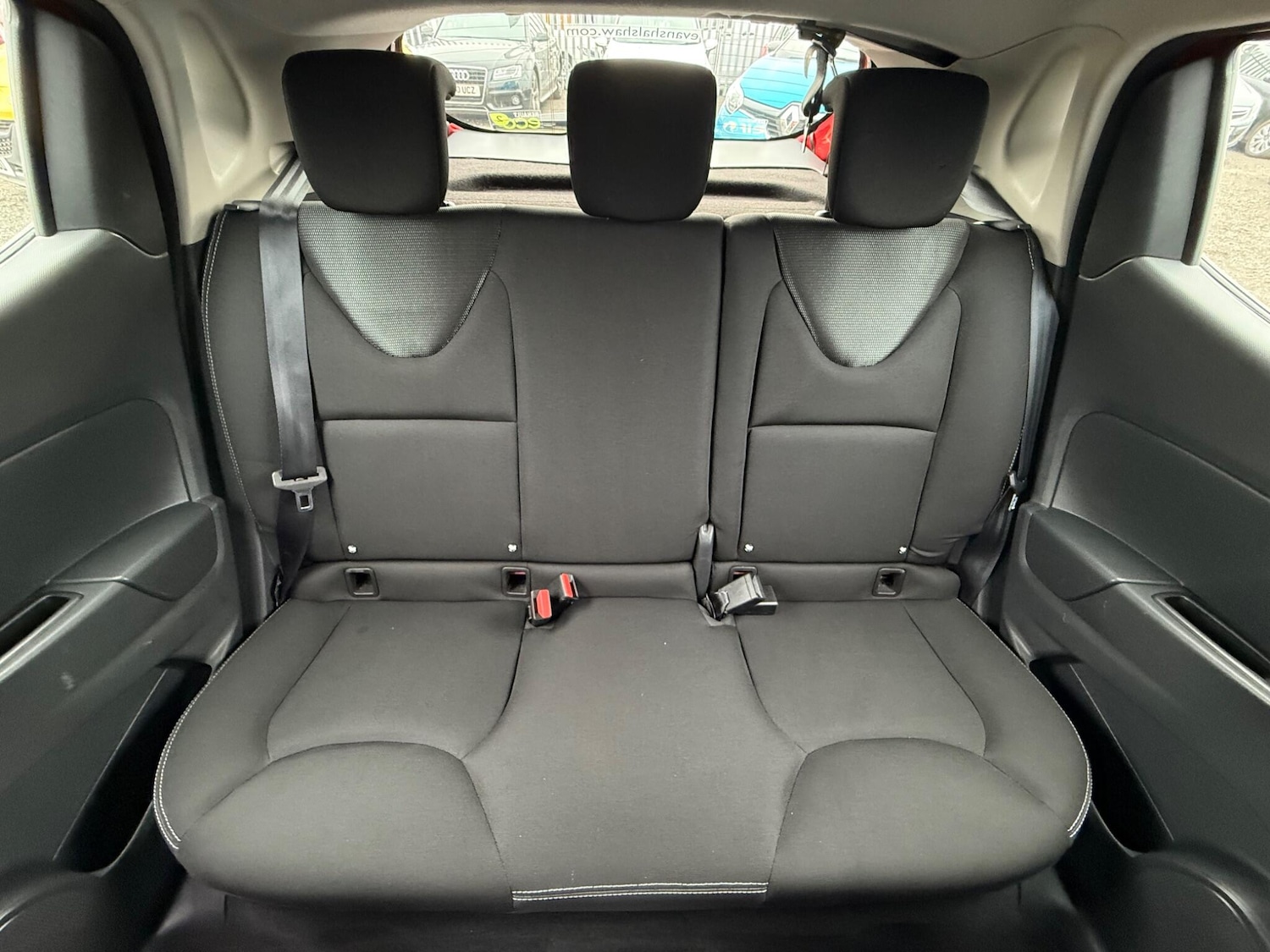 Used Renault Clio for sale - 76681947: Photo 29