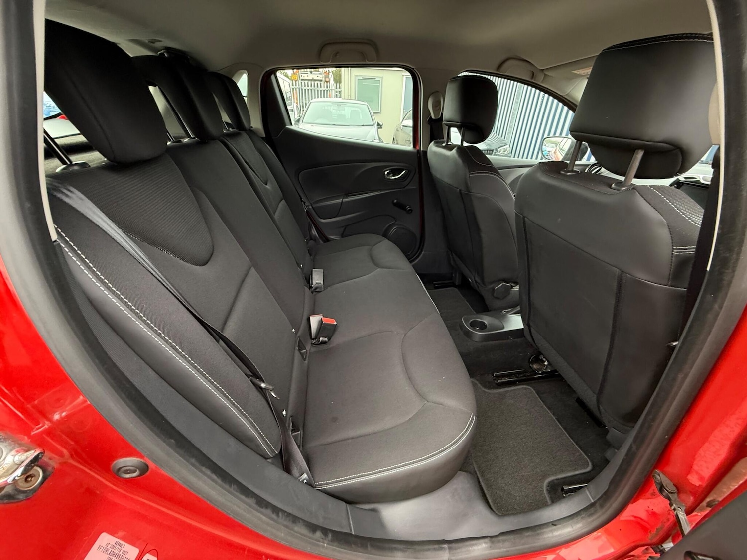 Used Renault Clio for sale - 76681947: Photo 30