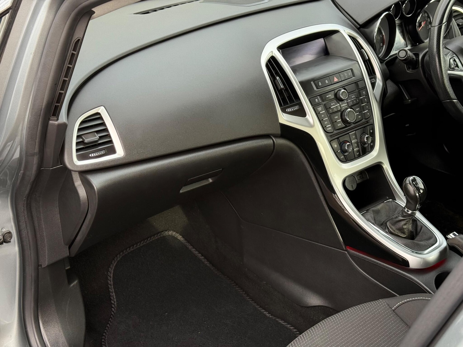 Used Vauxhall Astra 2015 for sale - 76681960: Photo 13