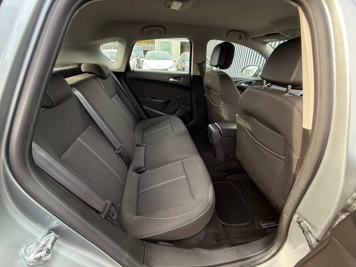 Used Vauxhall Astra 2015 for sale - 76681960: Photo 33