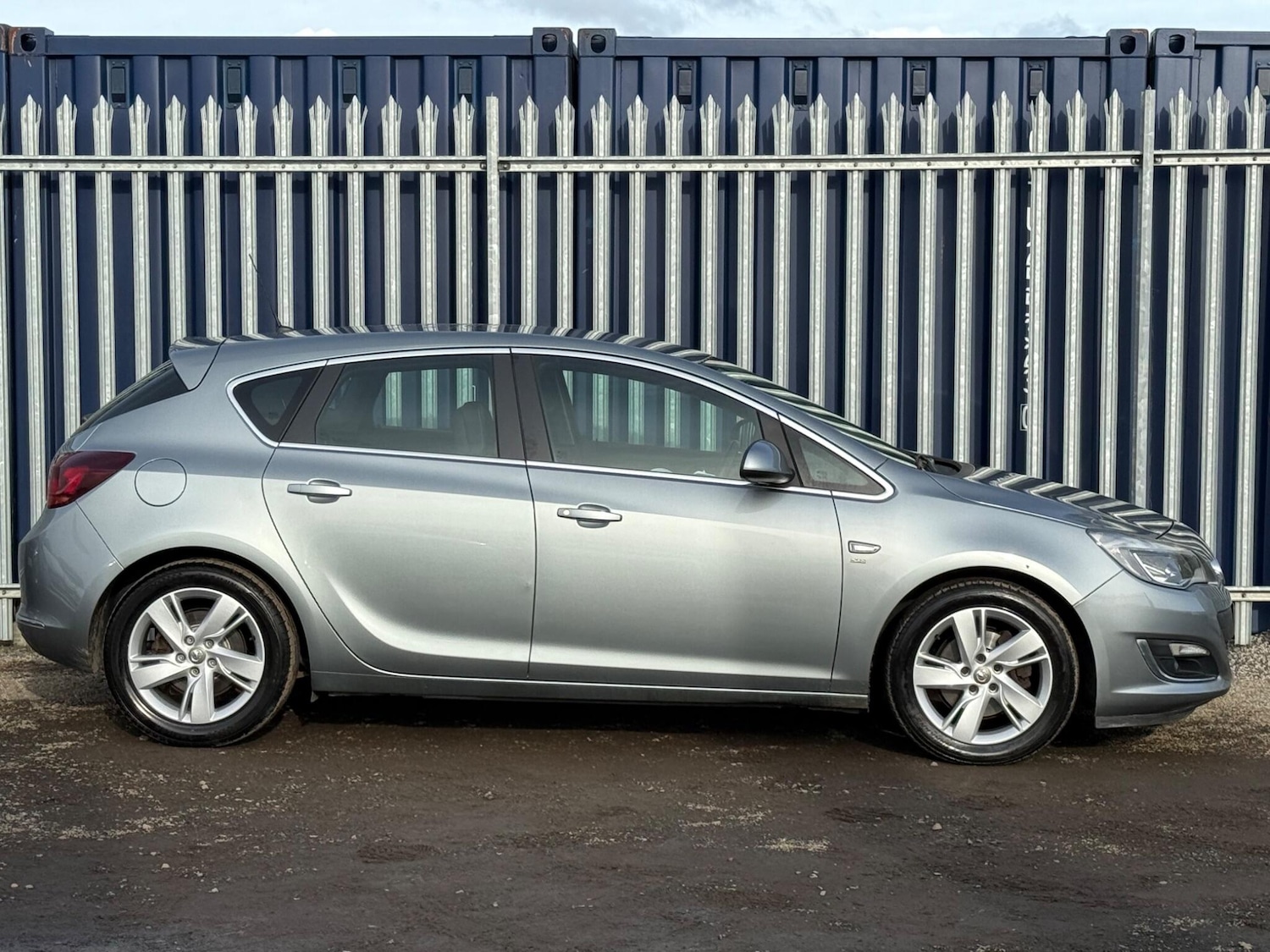 Used Vauxhall Astra 2015 for sale - 76681960: Photo 6