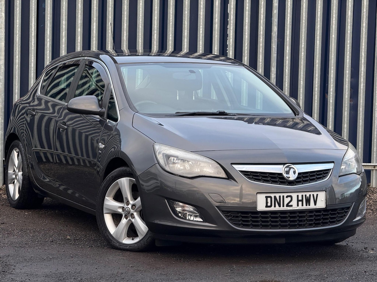 Used Vauxhall Astra 2012 for sale - 76850386: Photo 1