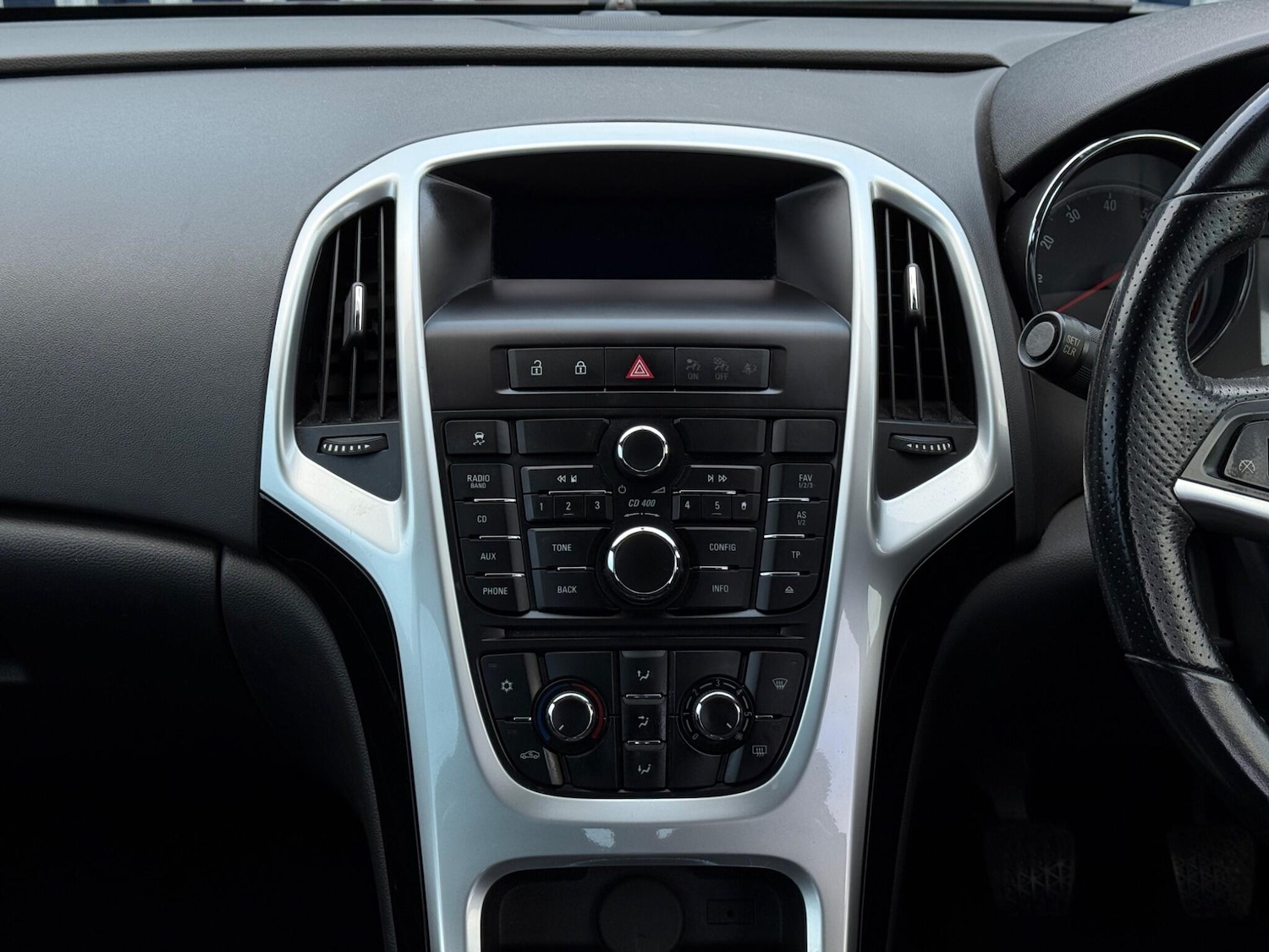 Used Vauxhall Astra 2012 for sale - 76850386: Photo 17