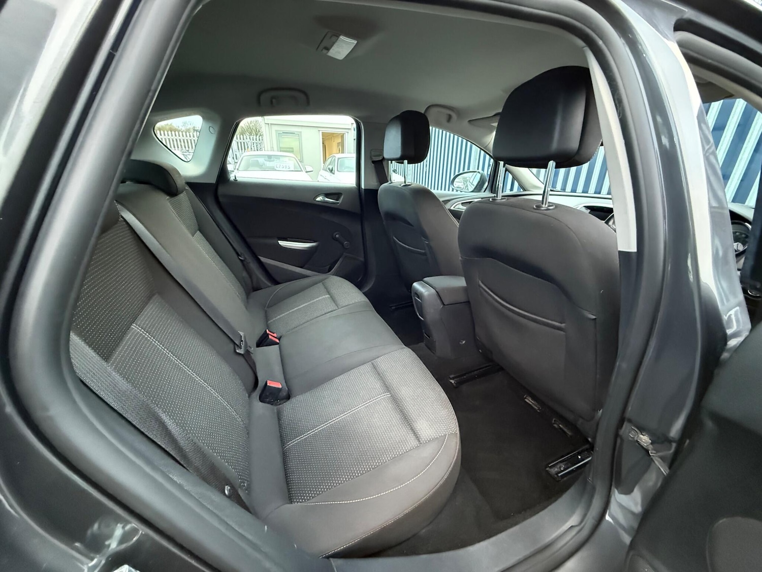 Used Vauxhall Astra 2012 for sale - 76850386: Photo 32