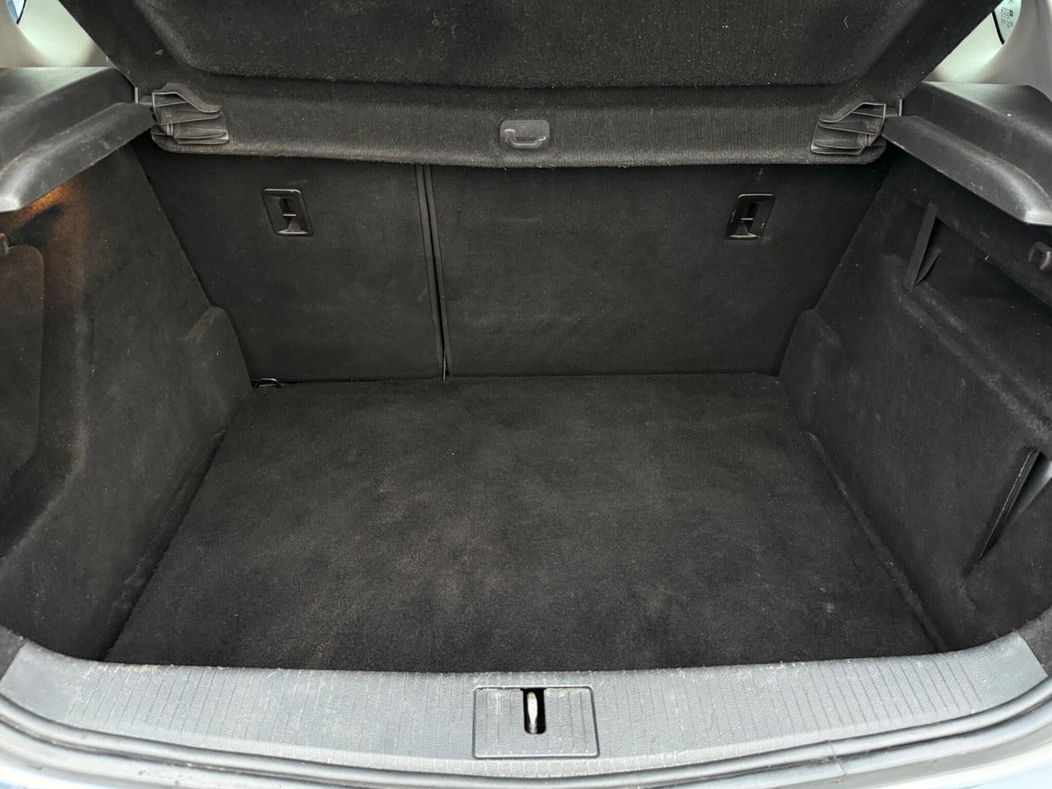 Used Vauxhall Astra 2012 for sale - 76850386: Photo 34