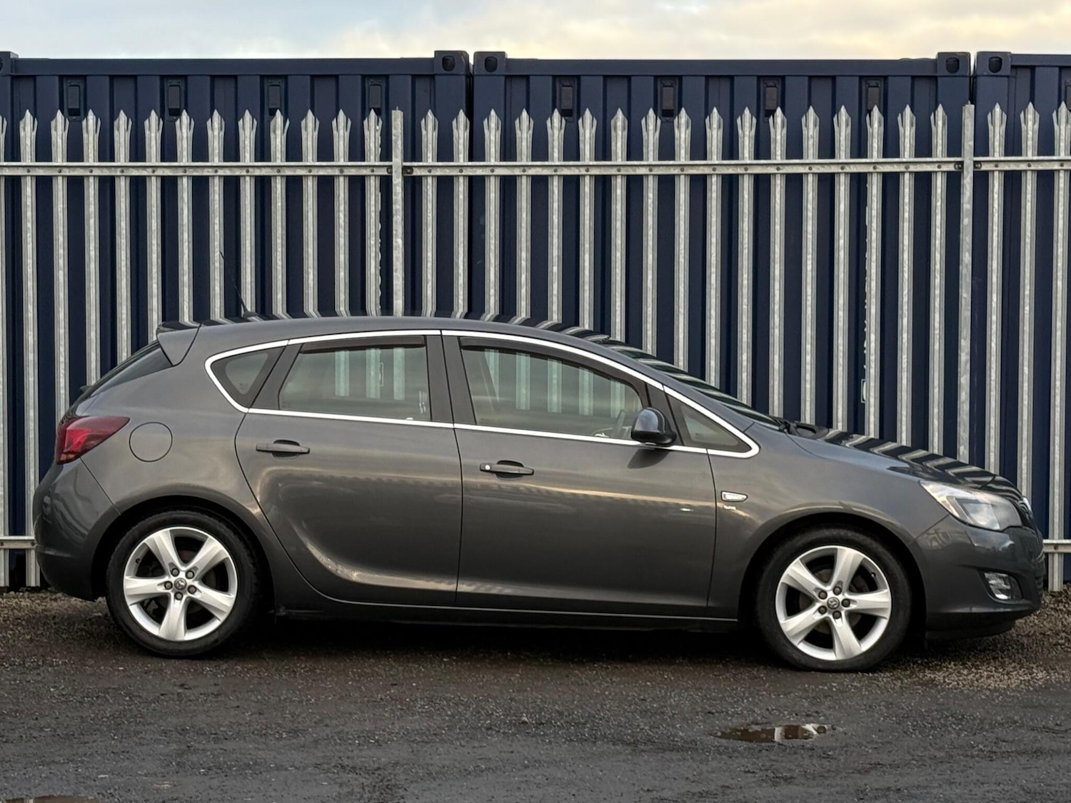 Used Vauxhall Astra 2012 for sale - 76850386: Photo 6