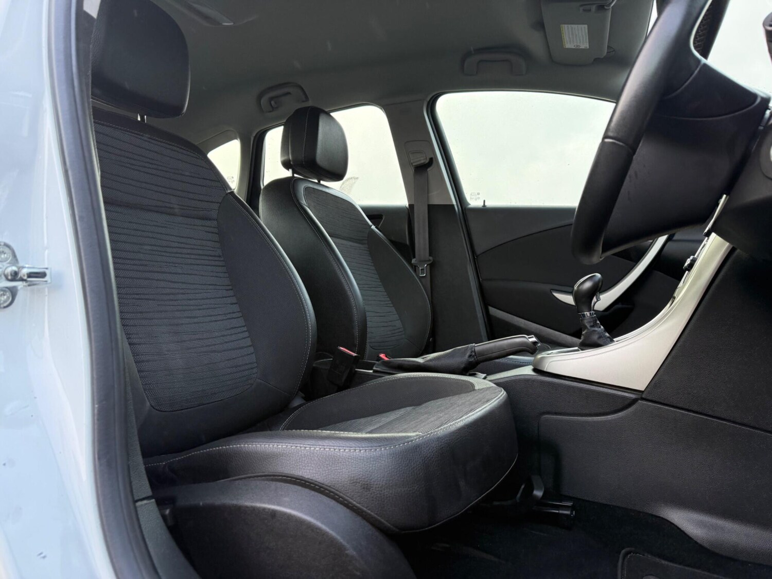 Used Vauxhall Astra for sale - 77683099: Photo 15